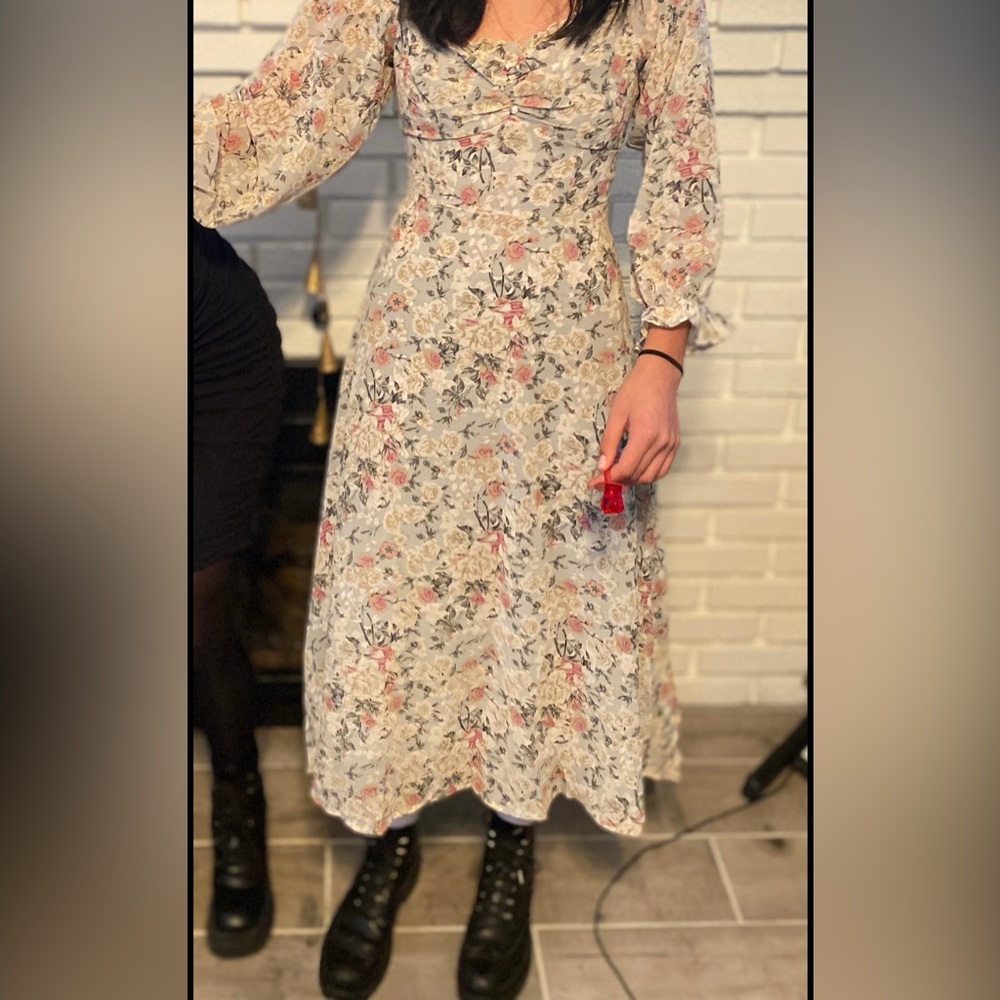 Astr Floral Long Sleeve Dress in Cream and Pink